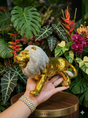 Royal Golden Lion Majesty – Premium Gold & Silver Glitter Sculpture